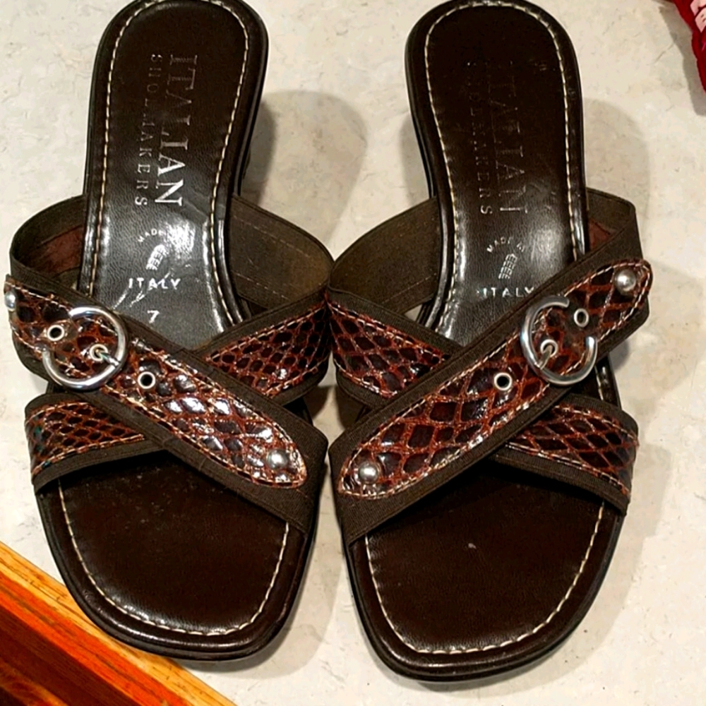 Ladies size 7 wedge sandal